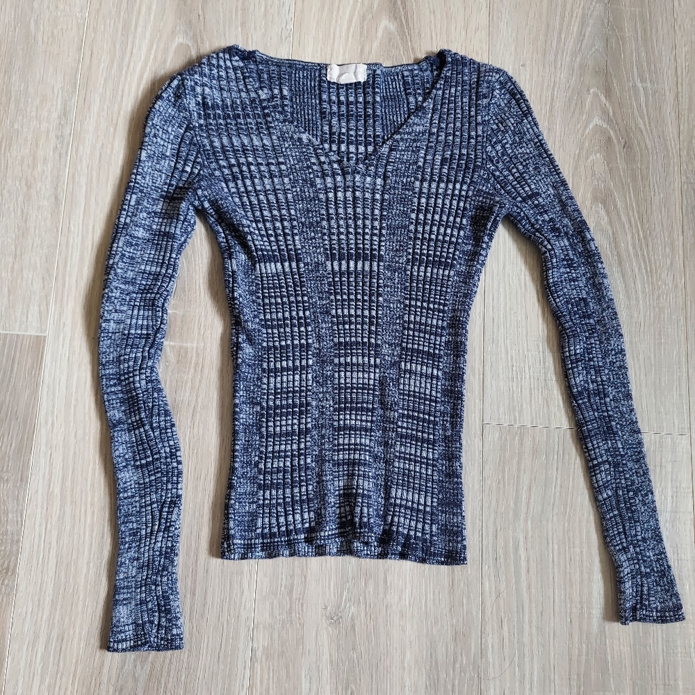 Long sleeve fitted striped shirt